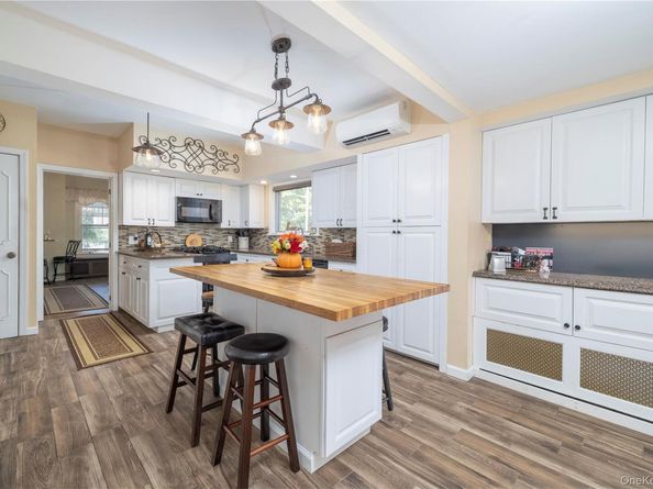 75 Hendrickson Avenue, Rockville Centre NY 11570