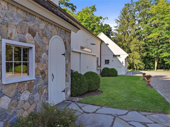16 Whippoorwill Road, Armonk NY 10504