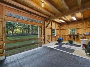 16 Whippoorwill Road, Armonk NY 10504