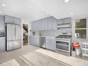 94 Phipps Lane, Plainview NY 11803
