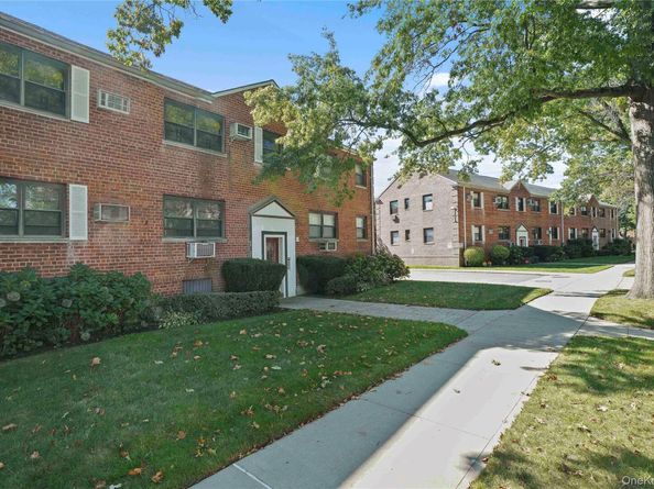 84-18 155th Avenue 1R, Howard Beach NY 11414