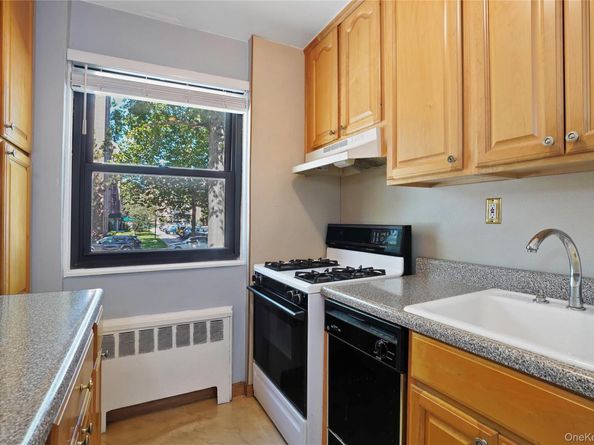 84-18 155th Avenue 1R, Howard Beach NY 11414