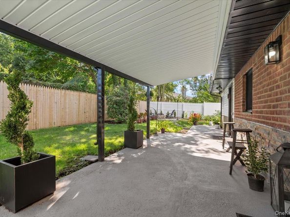 8 Barbara Lane, Jericho NY 11753