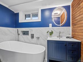 8 Barbara Lane, Jericho NY 11753