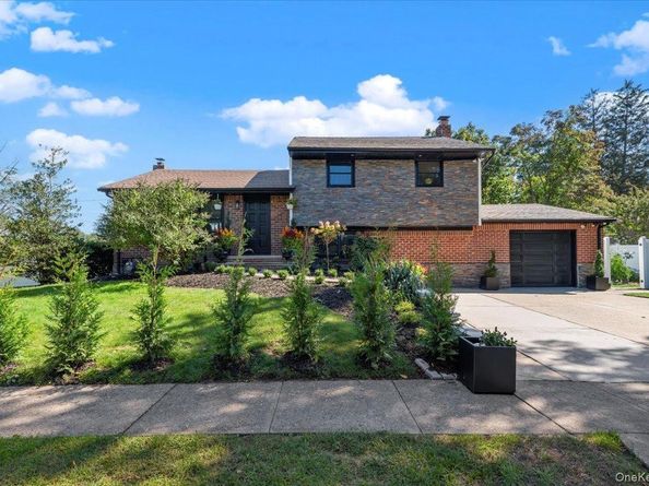 8 Barbara Lane, Jericho NY 11753