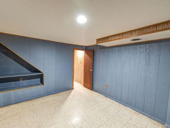 191 E. 2nd Street, Deer Park NY 11729