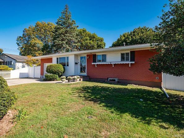 191 E. 2nd Street, Deer Park NY 11729