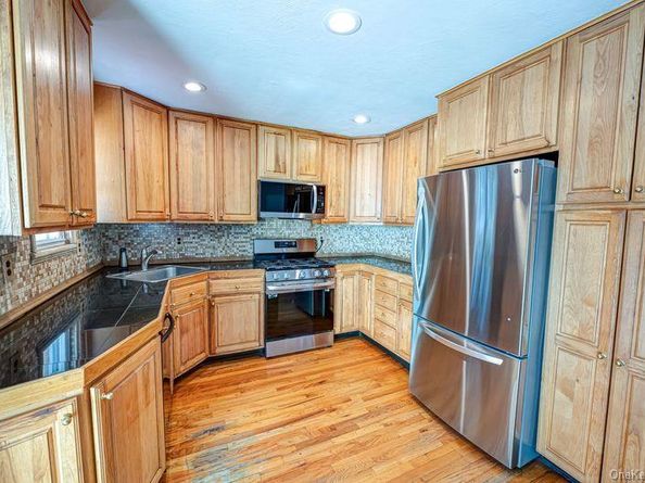 191 E. 2nd Street, Deer Park NY 11729