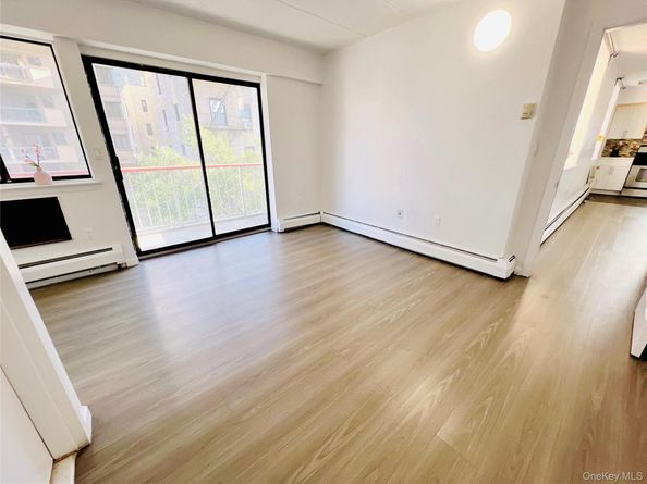 133-36 41st Road 6C, Flushing NY 11355