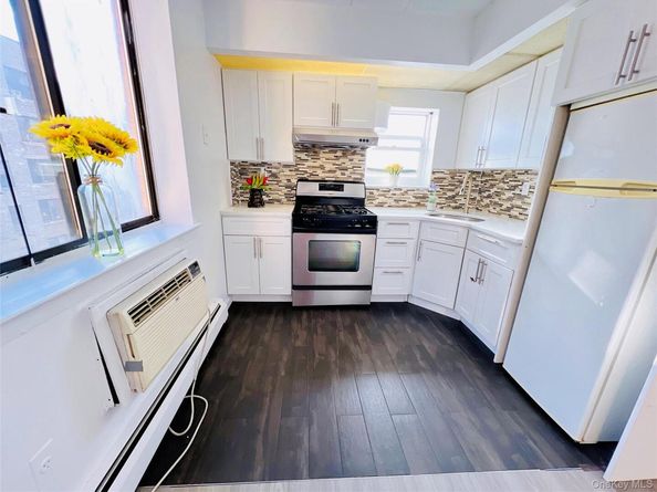 133-36 41st Road 6C, Flushing NY 11355