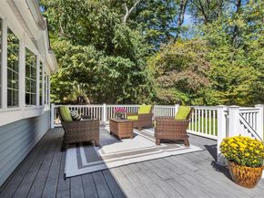 3154 Stoneleigh Court, Yorktown Heights NY 10598