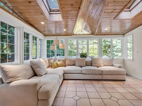 3154 Stoneleigh Court, Yorktown Heights NY 10598