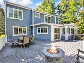 3154 Stoneleigh Court, Yorktown Heights NY 10598