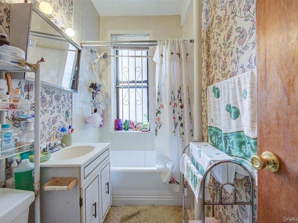 41-41 41 Street 1G, Sunnyside NY 11104
