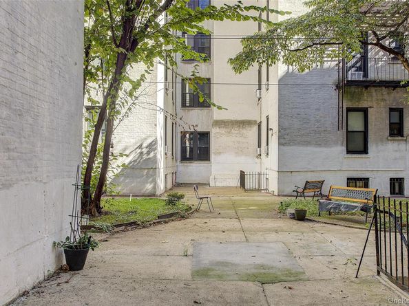 41-41 41 Street 1G, Sunnyside NY 11104