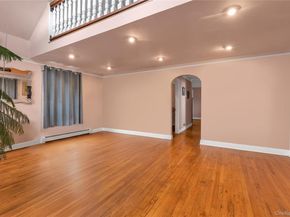 10 3rd Street, Rosedale NY 11422