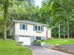 164 Maple Road, Wading River NY 11792