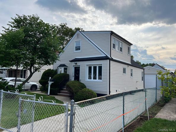 11 John Avenue, Elmont NY 11003