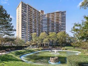 1 Bay Club Drive