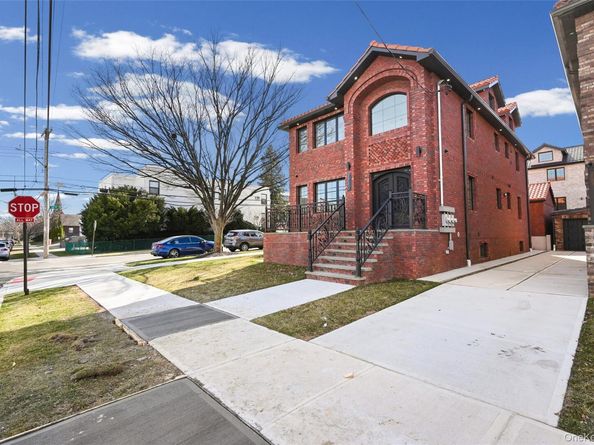 38-40 215th Street, Bayside NY 11361