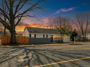3323 Great Neck Road, Amityville NY 11701