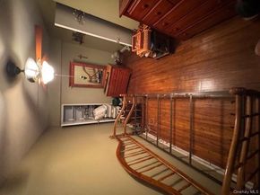 221 McDonald 1G, Brooklyn NY 11218