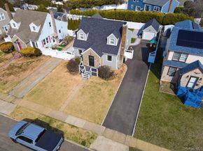 2381 Yorktown Street, Oceanside NY 11572