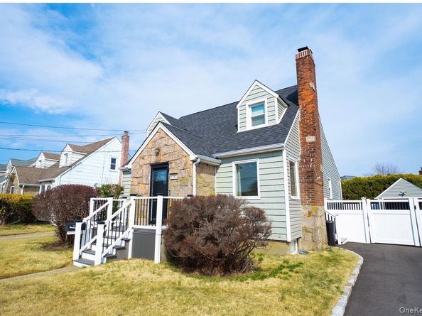 2381 Yorktown Street, Oceanside NY 11572
