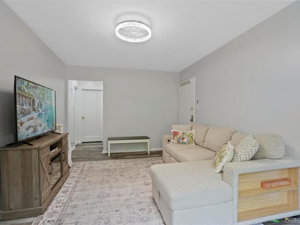 1001 Shore Parkway 2B, Brooklyn NY 11228