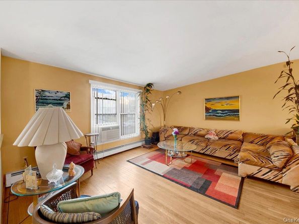 126 Patmore Avenue, Yonkers NY 10710