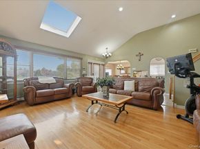 1600 Milburn Court, Wantagh NY 11793