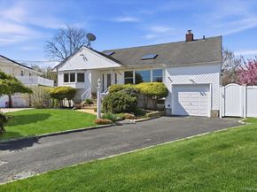 1600 Milburn Court, Wantagh NY 11793