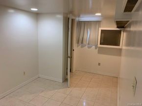 11433 204th Street, Saint Albans NY 11412