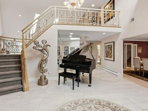 9 The Grasslands, Woodbury NY 11797