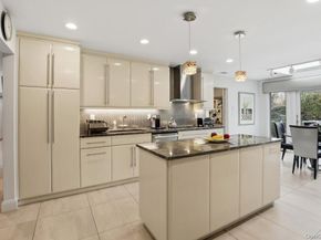 9 The Grasslands, Woodbury NY 11797