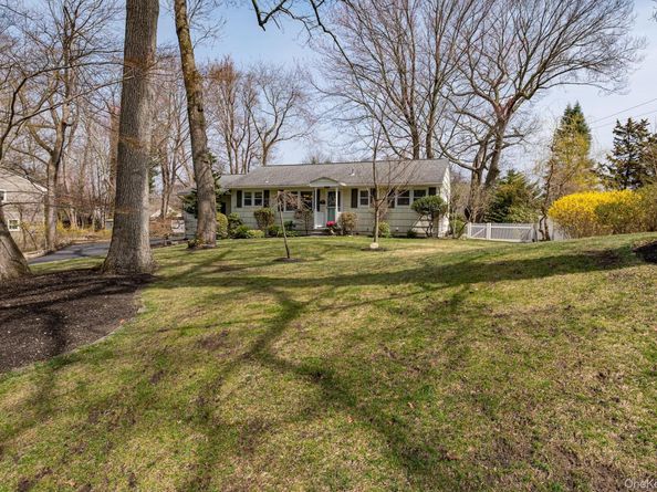 19 Harvard Road, Shoreham NY 11786