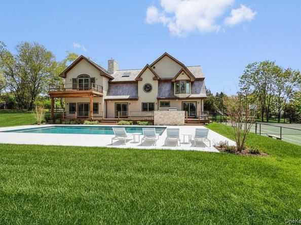 1366 Scuttle Hole Road, Water Mill NY 11976