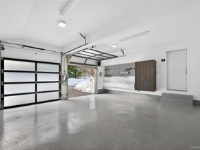 48 Westwood Court, Woodbury NY 11797