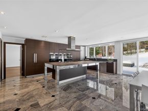 48 Westwood Court, Woodbury NY 11797