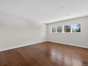 48 Westwood Court, Woodbury NY 11797