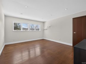 48 Westwood Court, Woodbury NY 11797