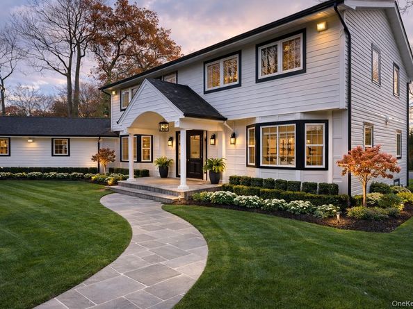 22 Peppermill Lane, Dix Hills NY 11746