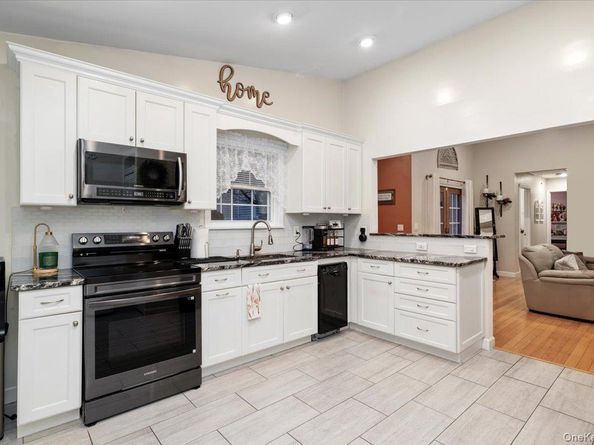 65 Pearl Avenue, Holtsville NY 11742