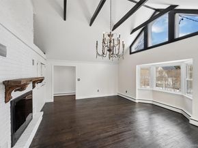 29 Squiretown Road D, Hampton Bays NY 11946