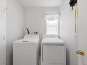 506 Lancaster Court, Ridge NY 11961