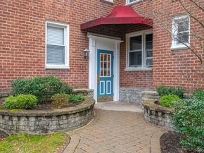 1 Bryant Crescent 2A, White Plains NY 10605