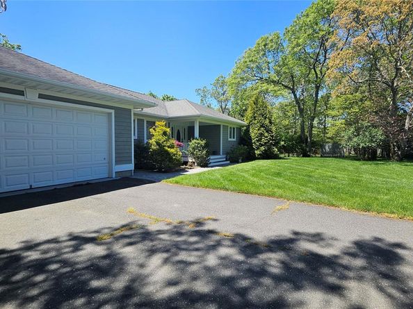 11 John Street, Westhampton Beach NY 11978