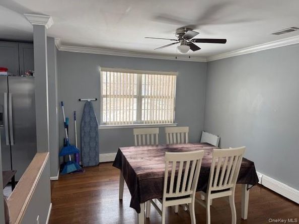 7 Horseshoe Drive, Holbrook NY 11741