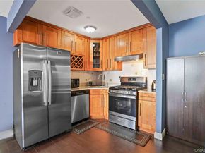 311 Saint Nicholas Avenue 3H, Ridgewood NY 11385