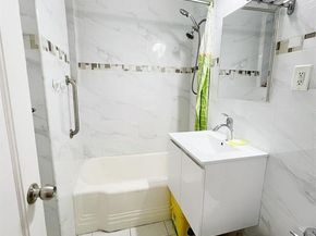 11219 34th Avenue F, Corona NY 11368